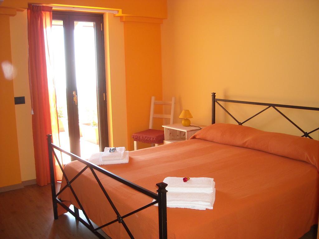 Aurora Dell'Etna Bed & Breakfast Zafferana Etnea Dış mekan fotoğraf